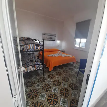 Vulcano: La Porta Delle Eolie 2.0 Gæstehus